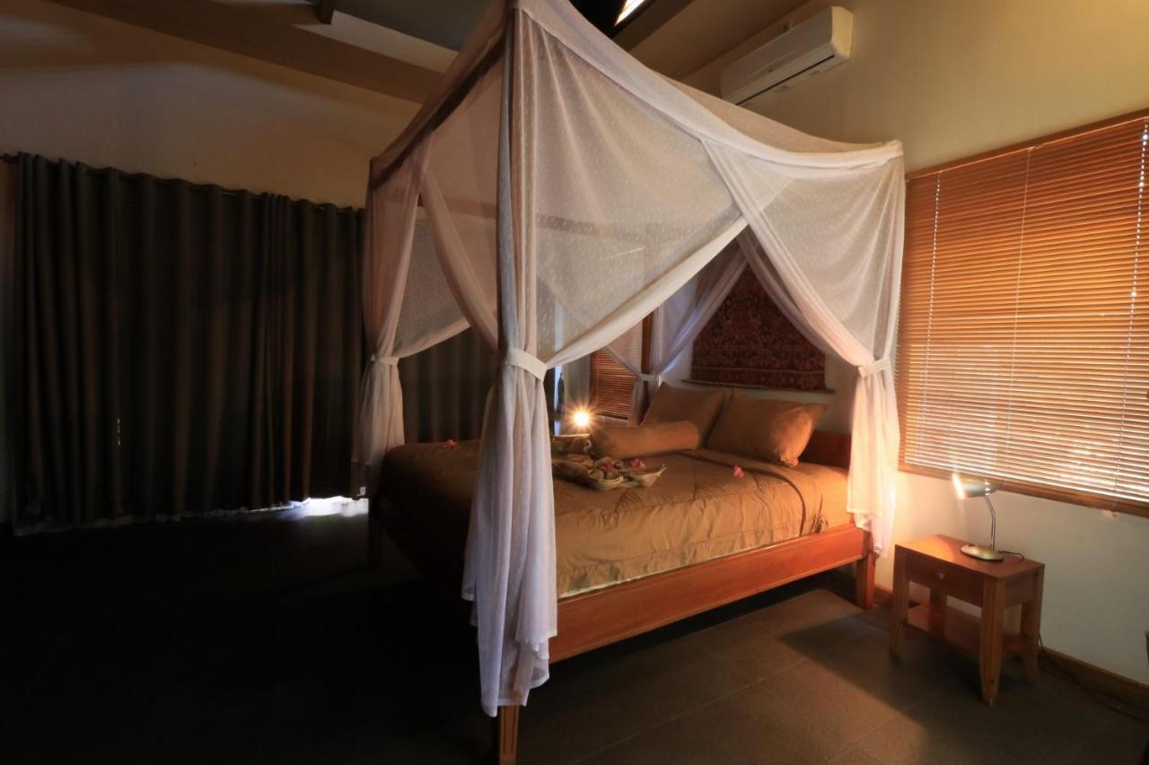 Albany Home Stay Kuta  Exterior photo